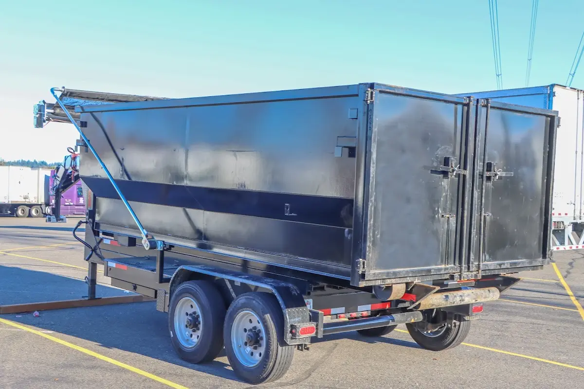 12 Yard Dumpster Rental in Bloomington, CA